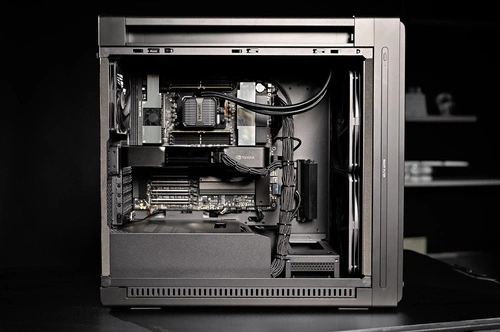 Station de travail ASUS AI – Threadripper PRO 9985WX, RTX PRO 6000, 128GB RAM, 4TB M.2